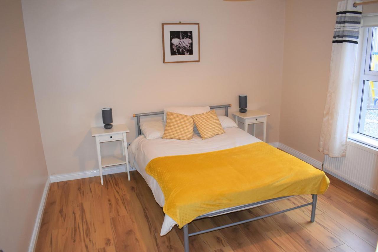 Ocean Bay Villa Malin Kültér fotó